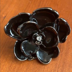 The Limited flower ring